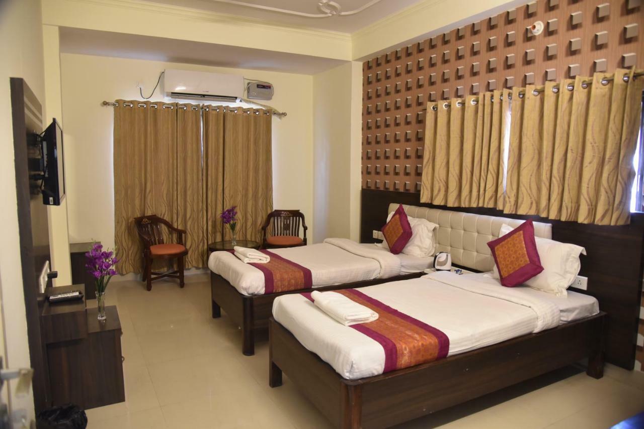 Ganga Darshanam Guesthouse At Dashashwamedh Ghat Varanasi Luaran gambar