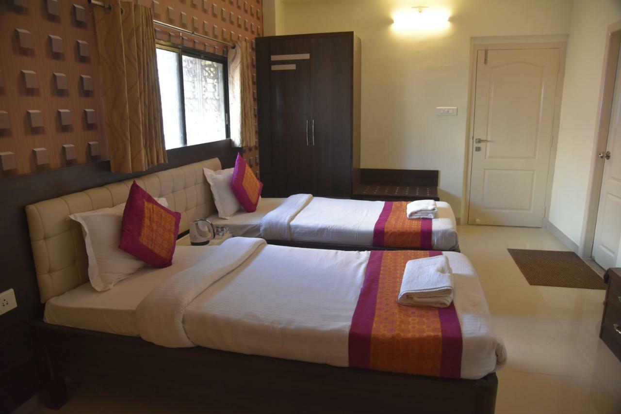 Ganga Darshanam Guesthouse At Dashashwamedh Ghat Varanasi Luaran gambar